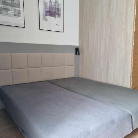 Aparthotel In Warsaw Very Close To The City Center, Free Underground Parking, Wifi, Air Conditioning, Balcony エクステリア 写真